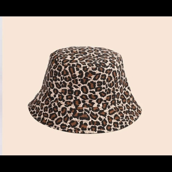 Other - Reversible Leopard Prints Bucket Hat